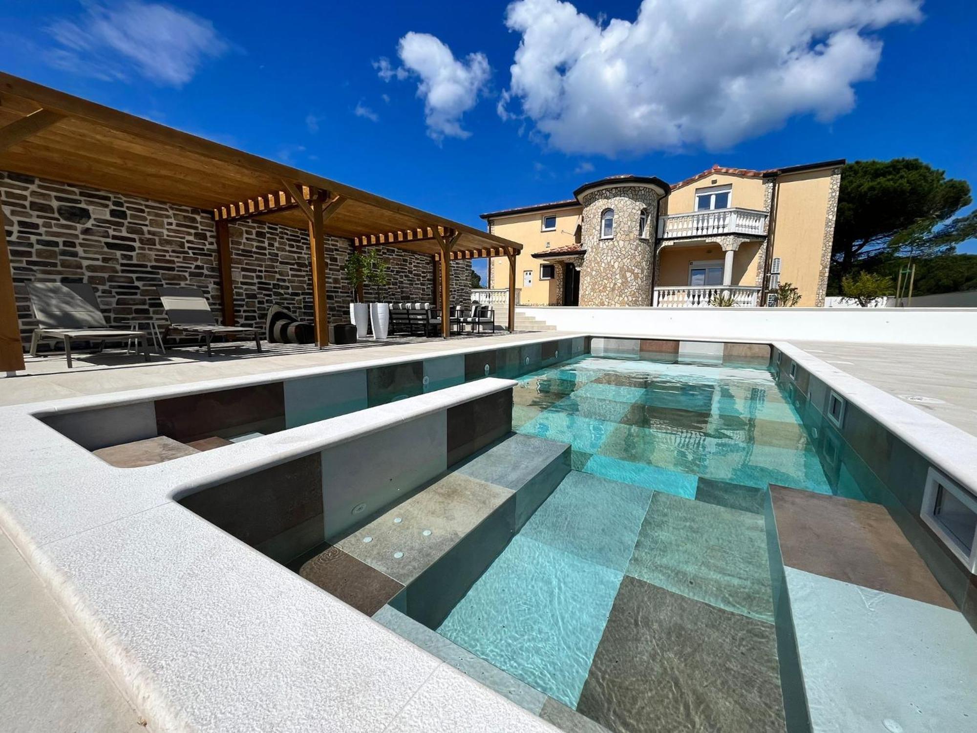 Olivea Luxury Suites Fazana Luaran gambar